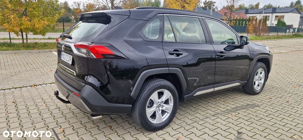 Toyota RAV4 - 10