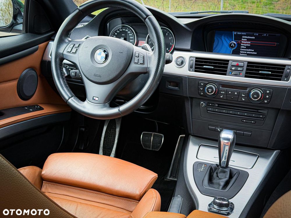 BMW Seria 3 325i M Sport Edition - 17