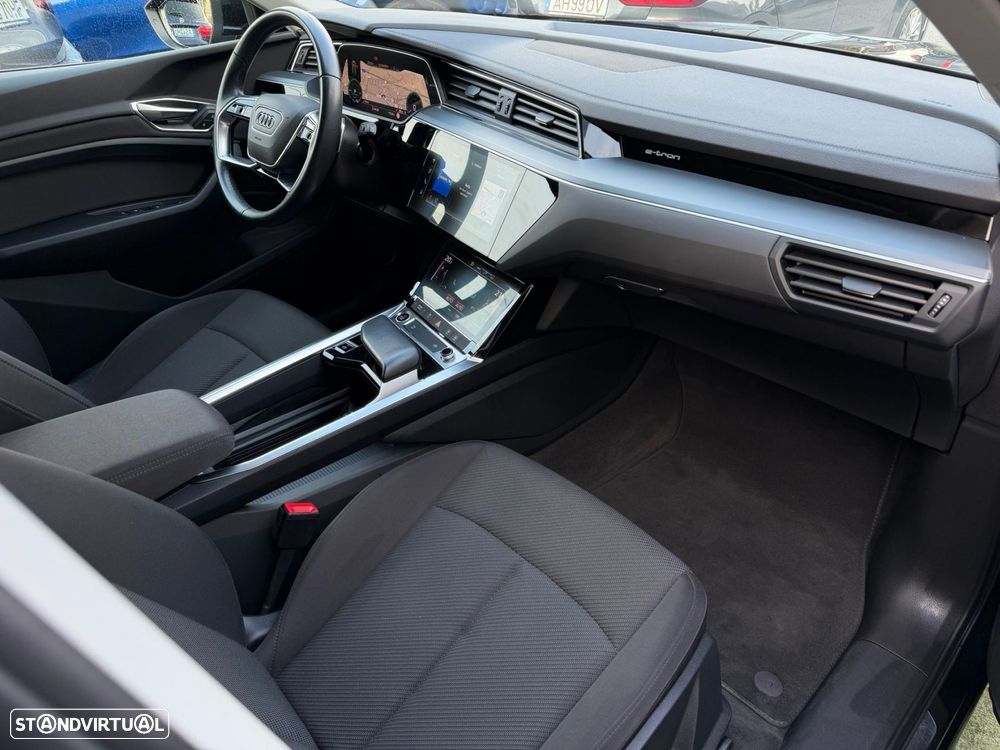 Audi Q8 e-Tron 55 quattro Advanced - 18