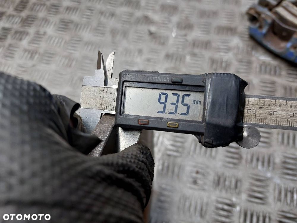 TARCZE HAMULCOWE TYŁ + KLOCKI + ZACISKI VOLVO S40 II V50 - 8