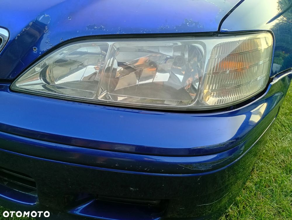 Honda Accord 1.8i LS - 5