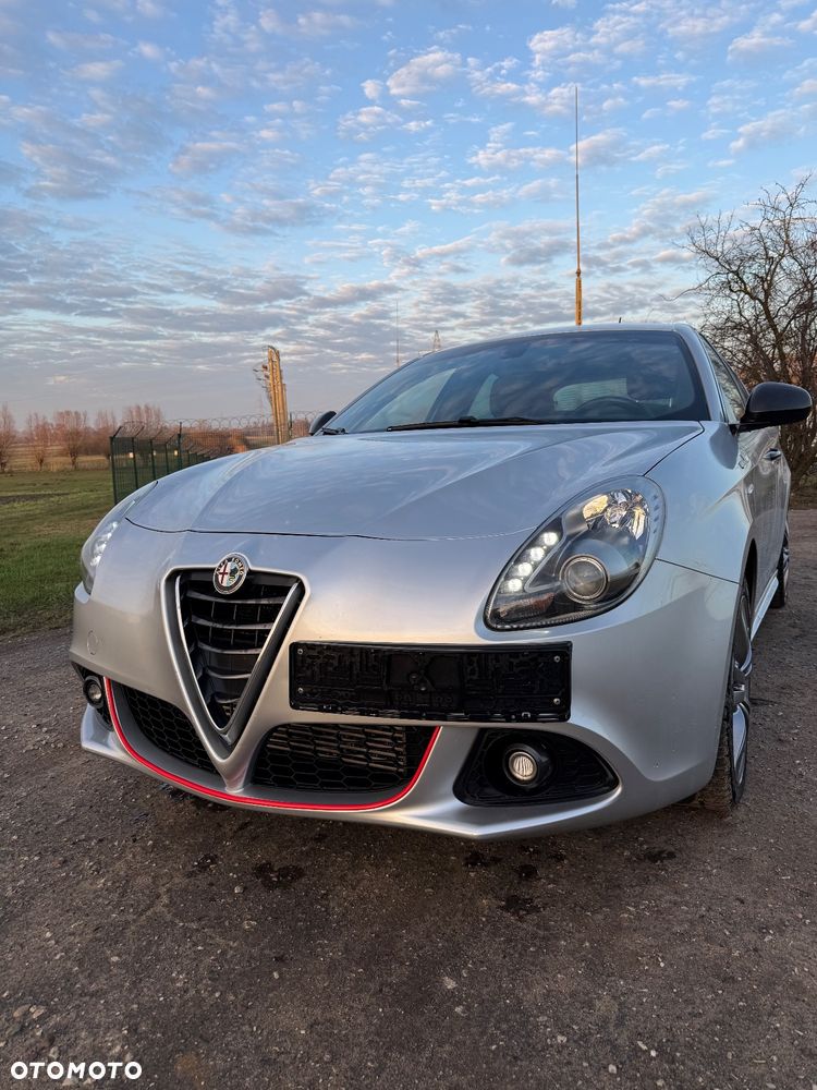 Alfa Romeo Giulietta 1.6 JTDM Veloce - 1