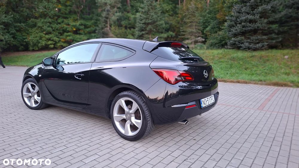 Opel Astra 2014 photo 3