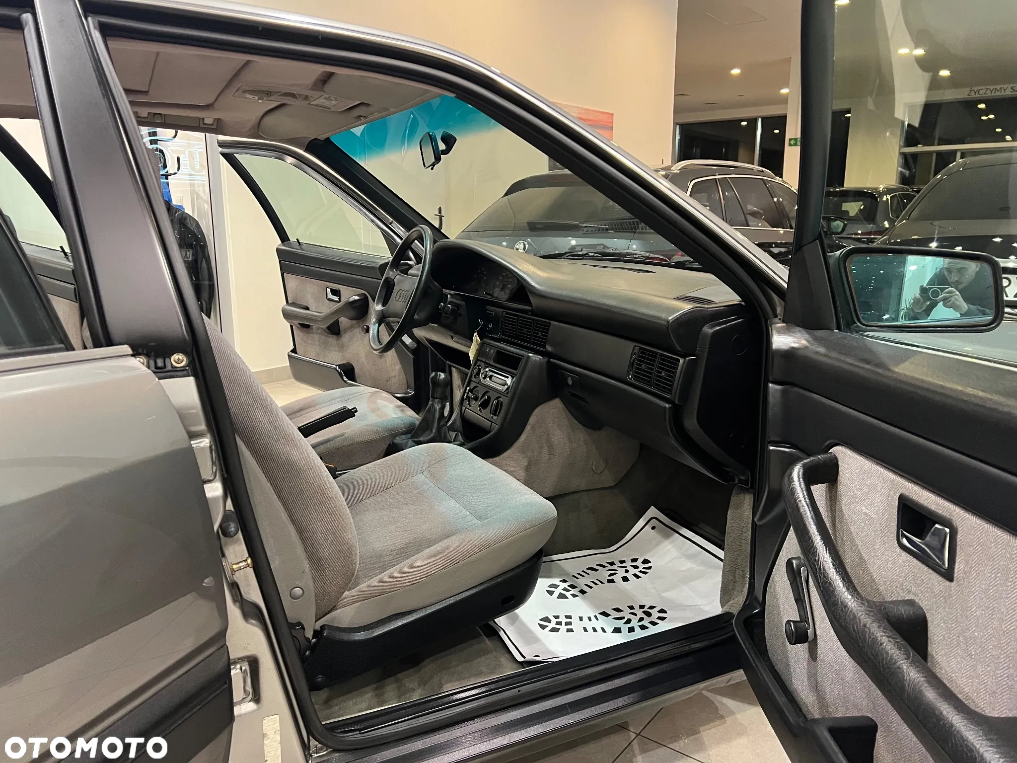 Audi 100 2.3 E - 35