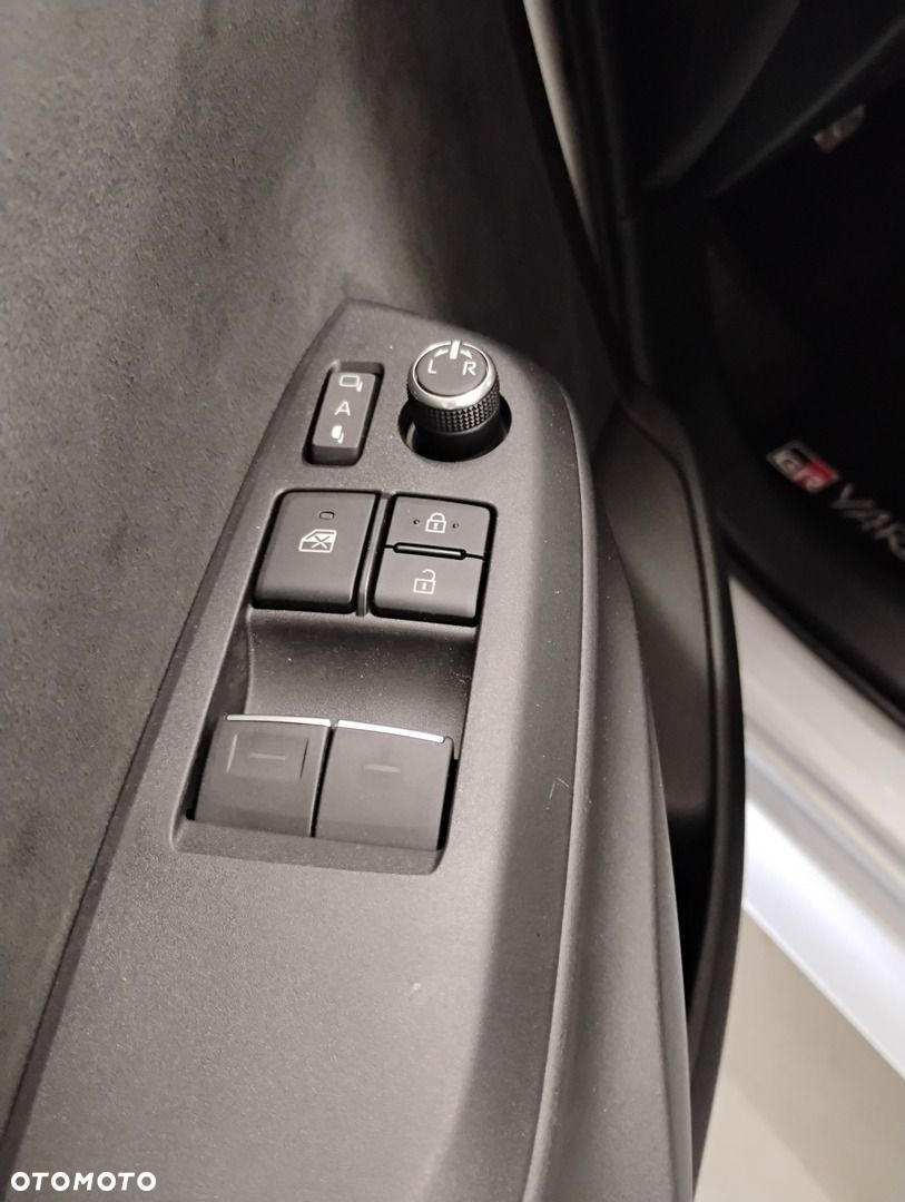 Toyota Yaris GR 1.6 Dynamic - 19
