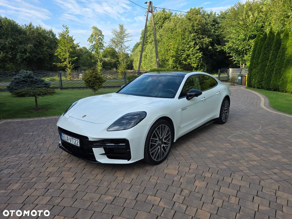 Porsche Panamera 4S E-Hybrid PHEV - 1