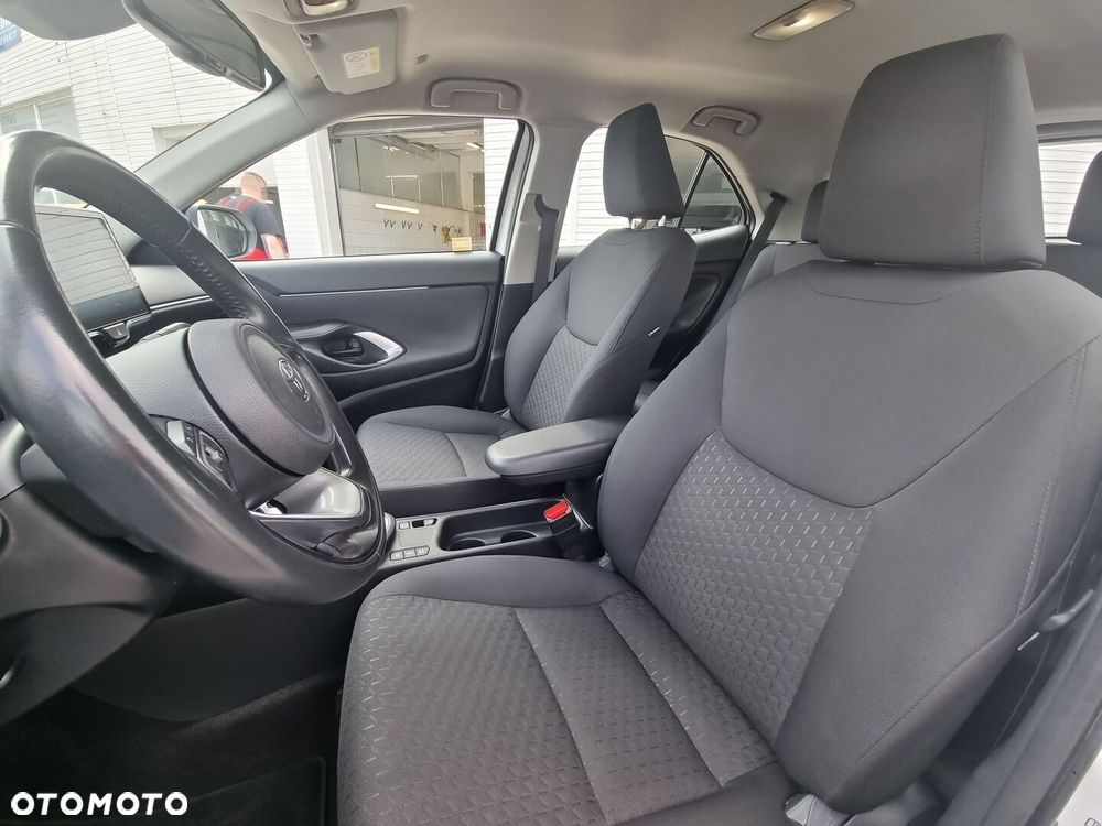 Toyota Yaris Cross Hybrid 1.5 Comfort - 16