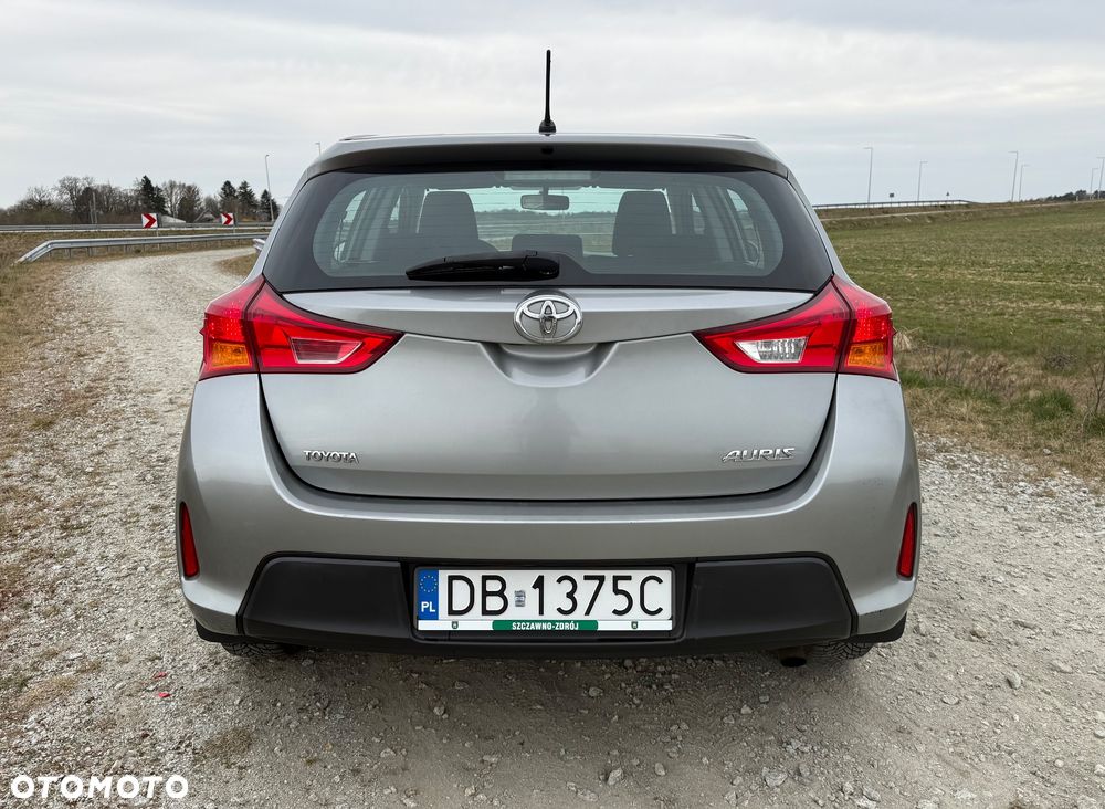Toyota Auris - 7