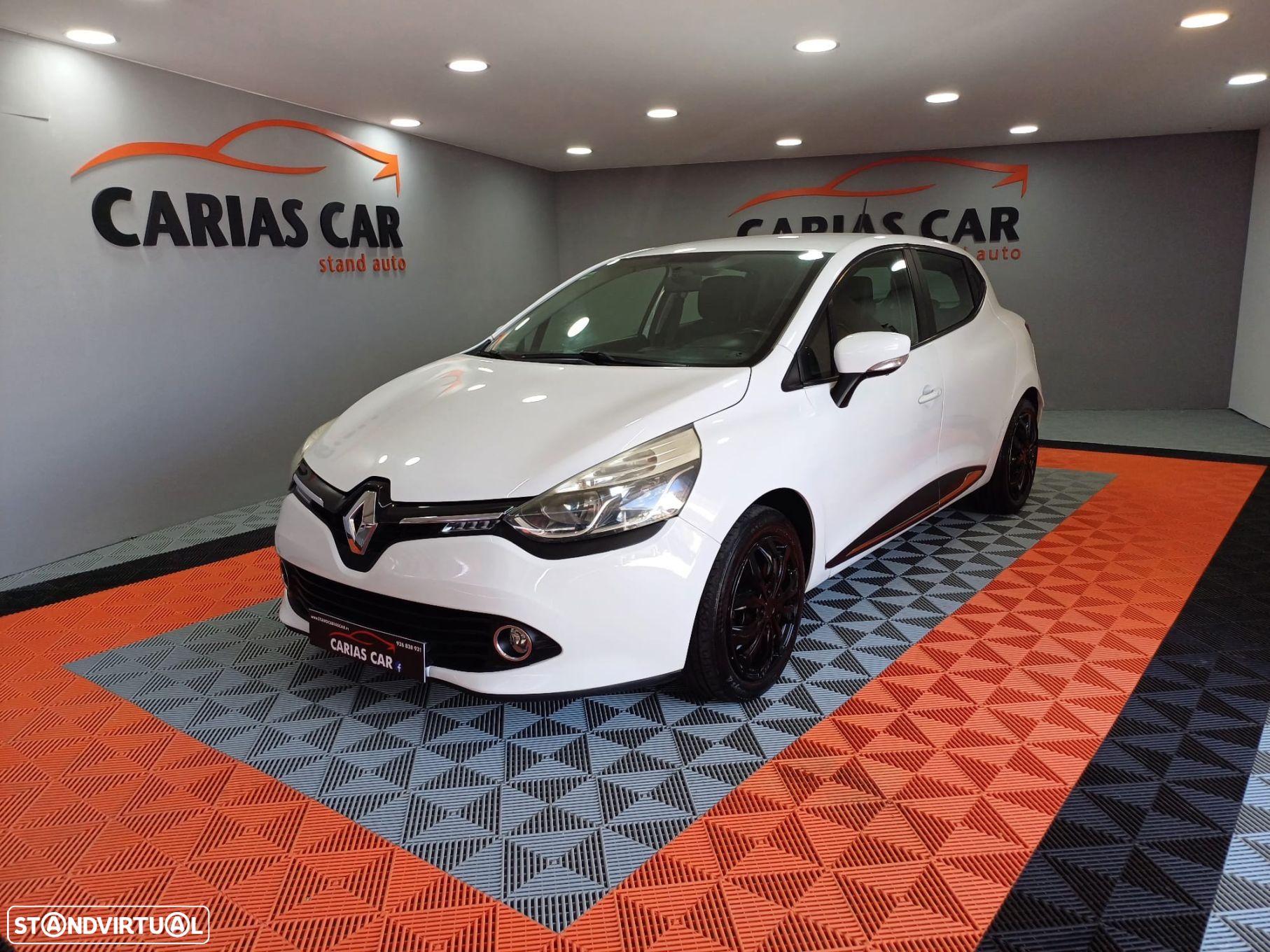 Renault Clio 1.5 dCi Dynamique S - 1