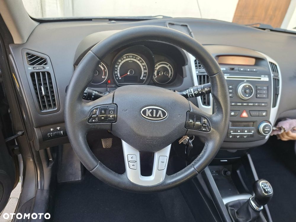 Kia Ceed 1.6 Crdi Comfort - 2