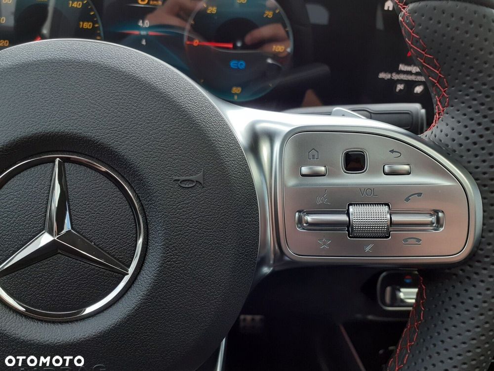 Mercedes-Benz EQB - 16