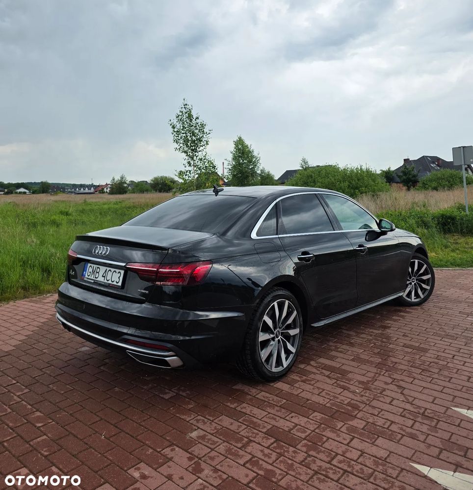 Audi A4 Limousine 45 TFSI mHEV Quattro S tronic - 4