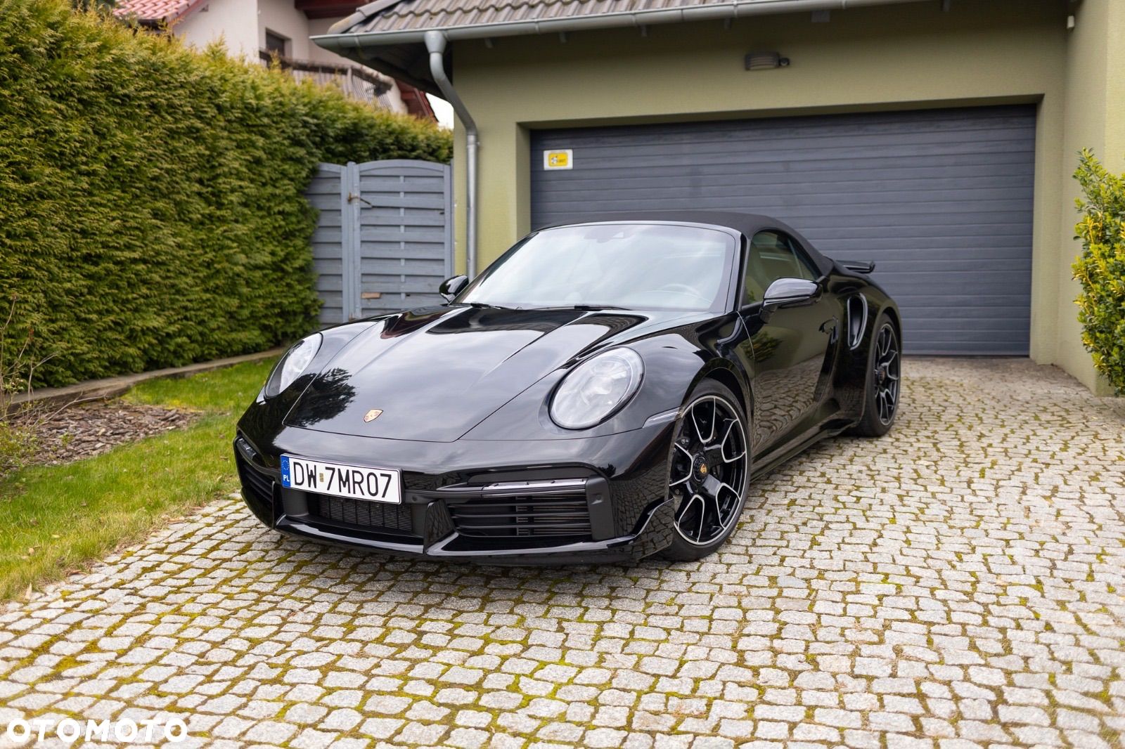 Porsche 911 Carrera Turbo S Cabrio - 1