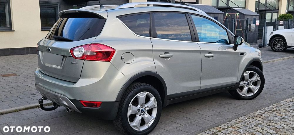 Ford Kuga 2.0 TDCi 4x4 Titanium - 33