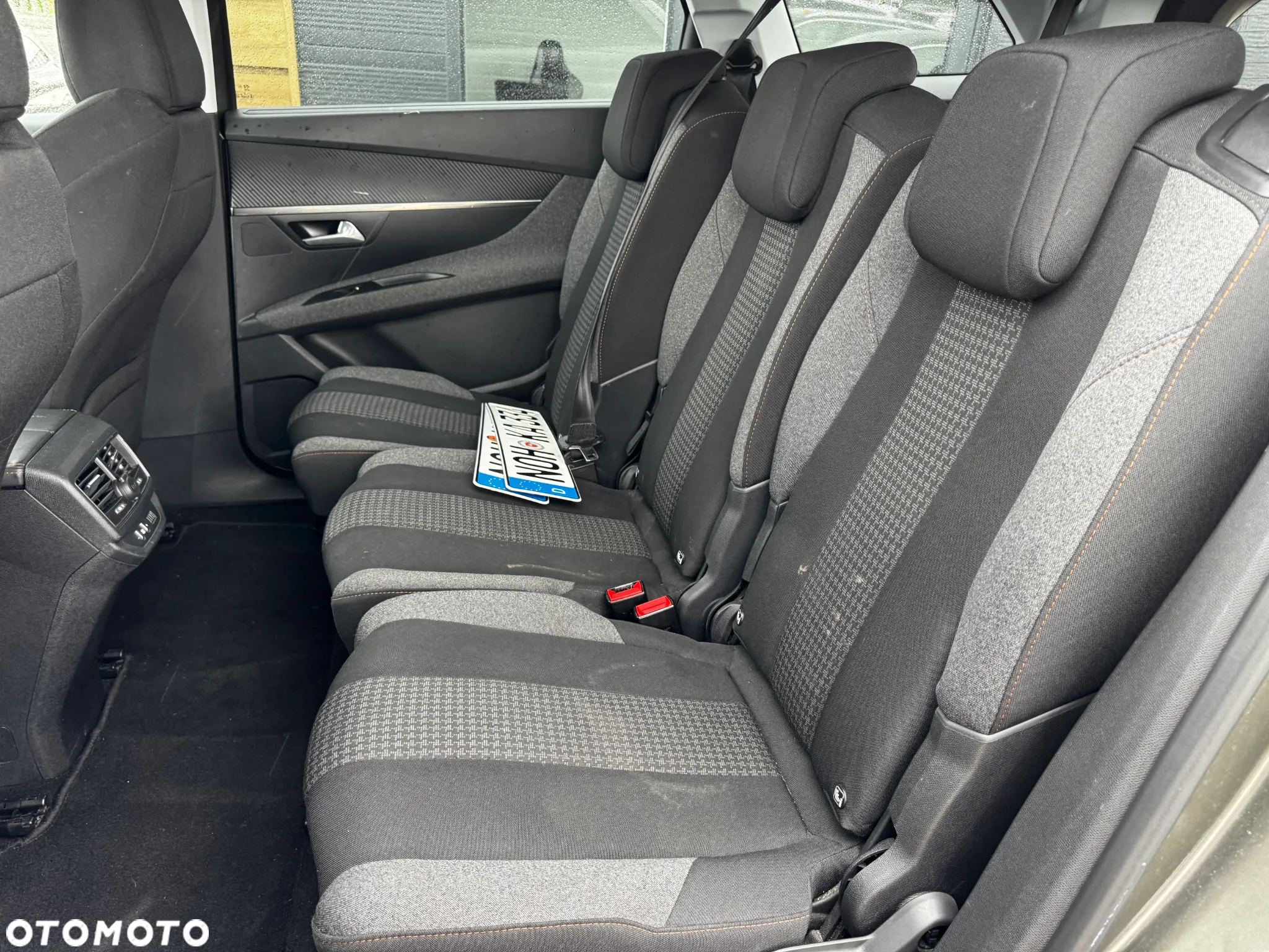 Peugeot 5008 1.6 BlueHDi Active 7os - 28