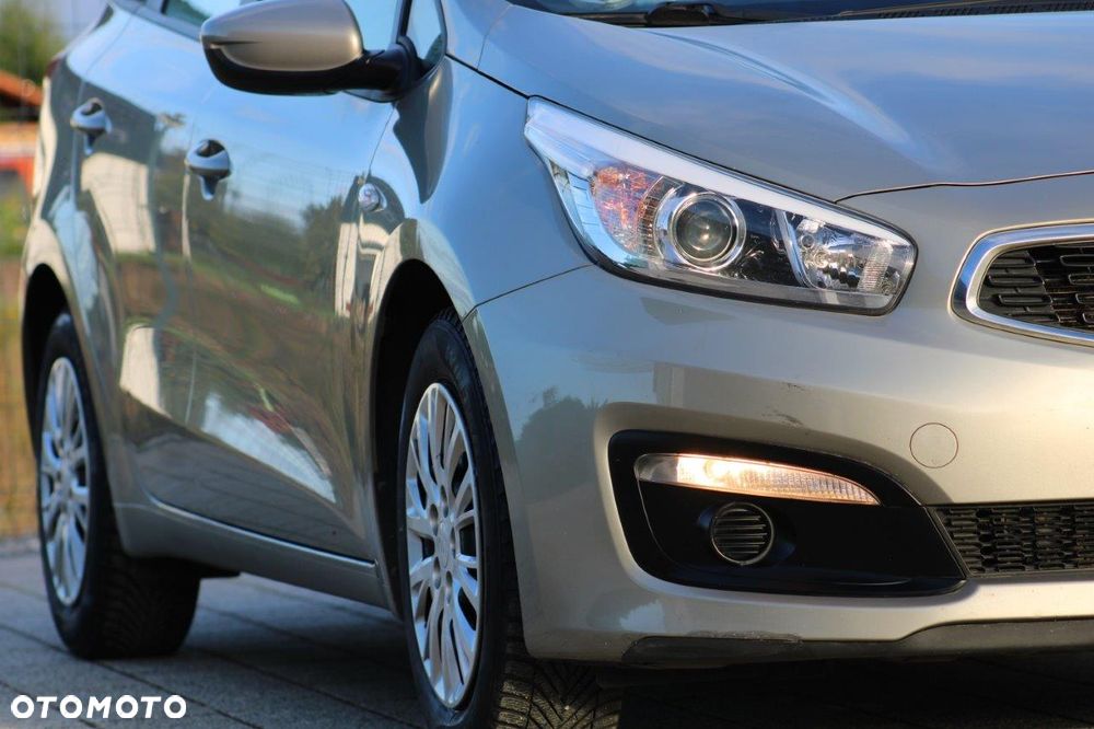 Kia Ceed 1.4 Smart Plus - 34