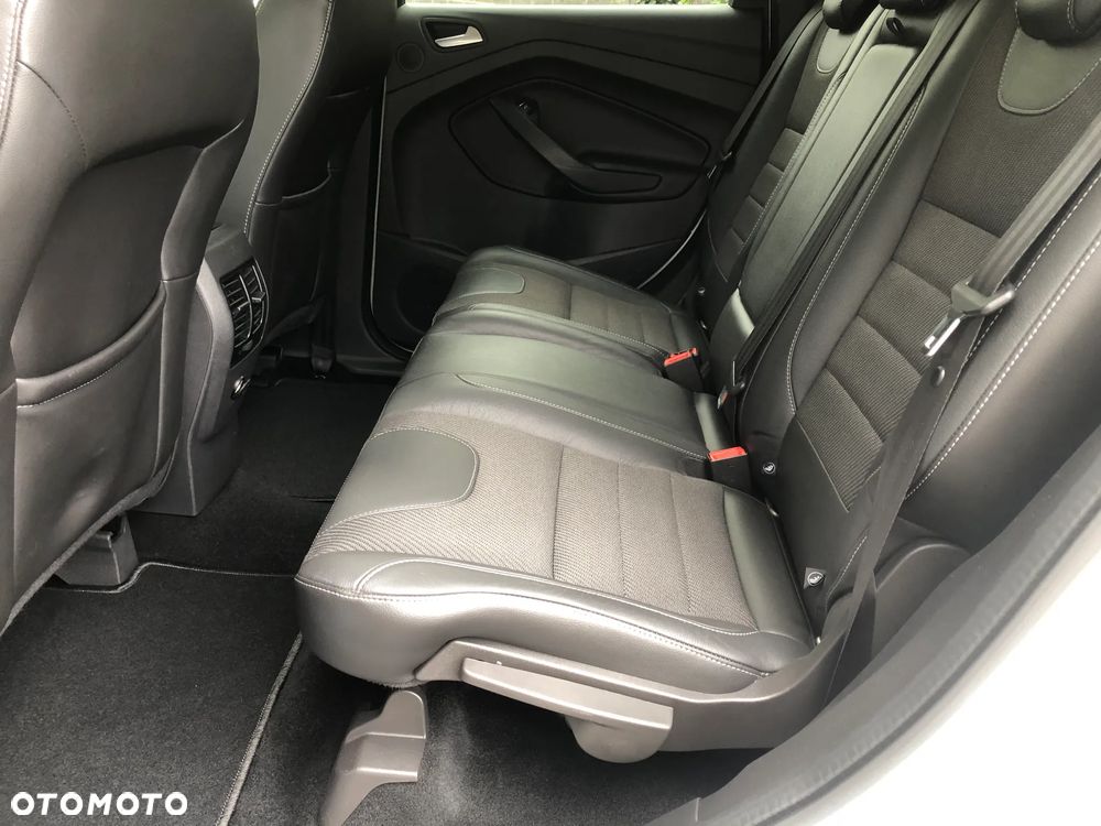 Ford Kuga 2.0 TDCi 2x4 Business Edition - 30