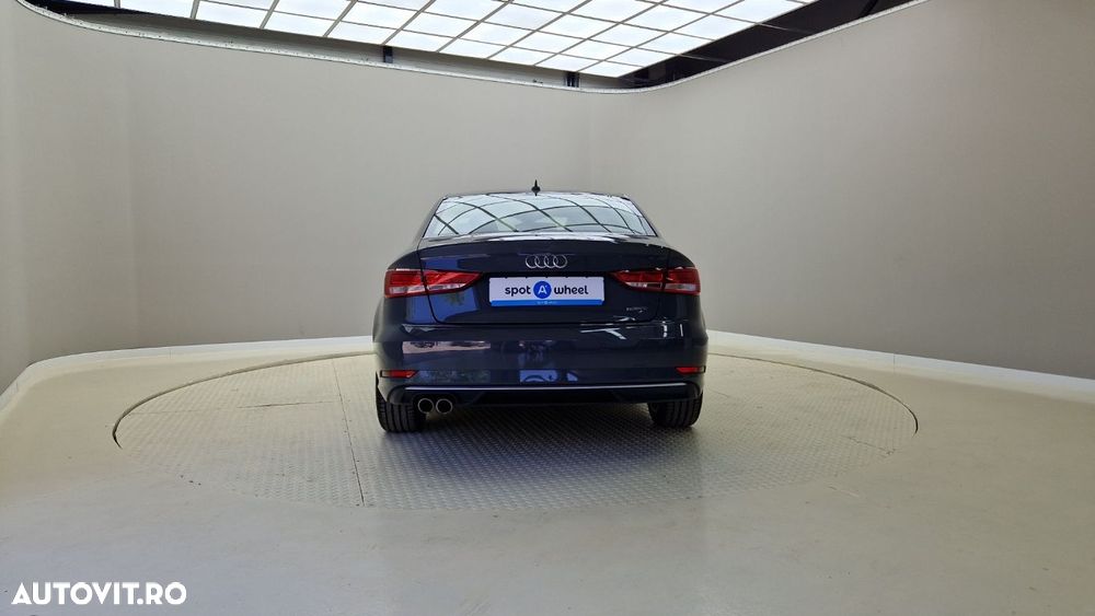 Audi A3 2.0 35 TDI S tronic quattro Sport - 7