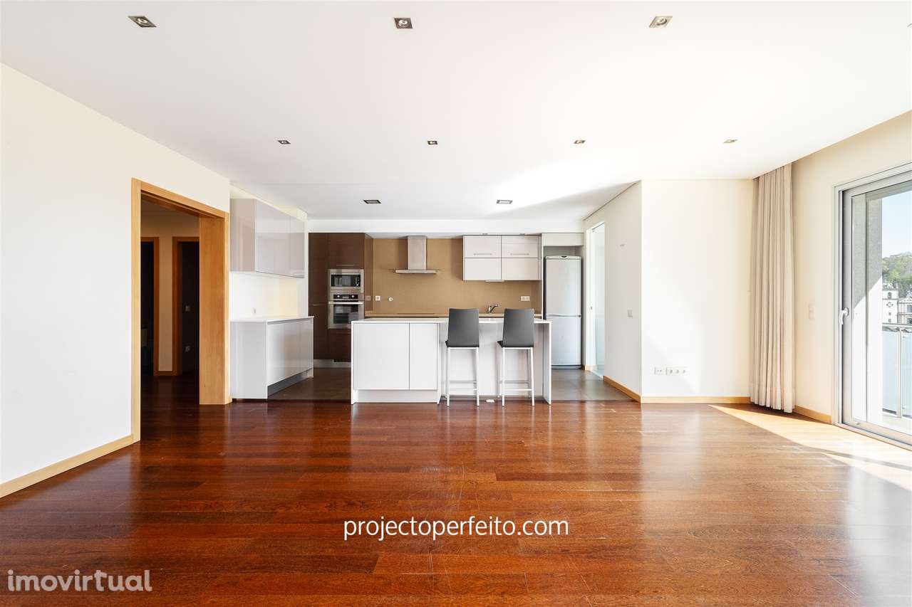 Apartamento T4 Venda em Santa Maria da Feira, Travanca, Sanfins e Espa - Grande imagem: 3/27