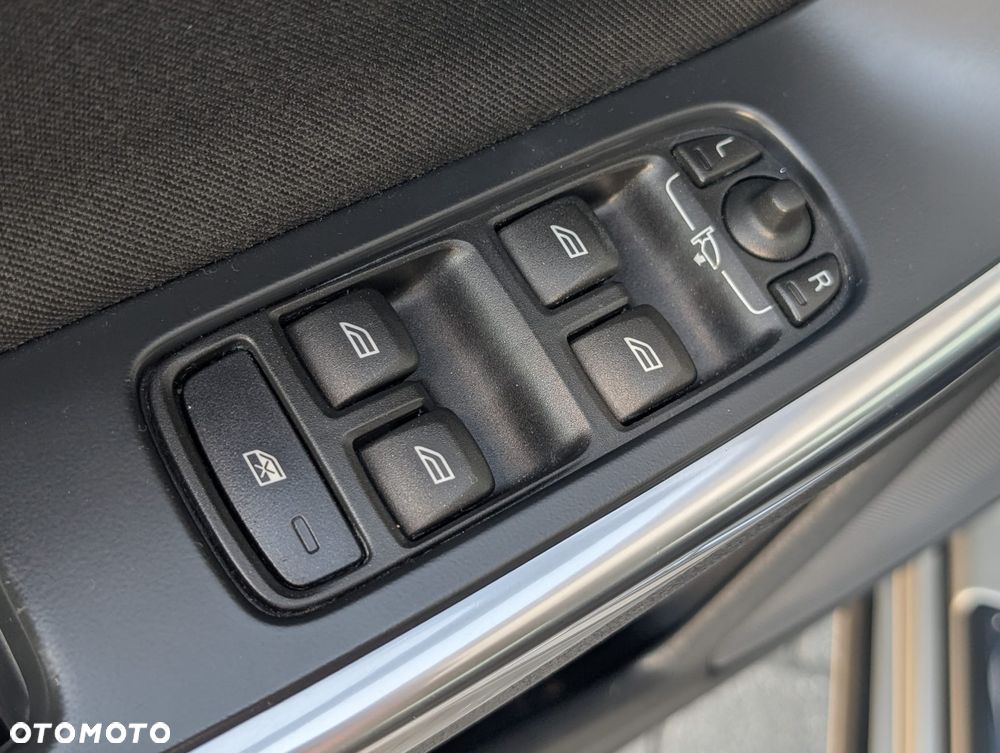 Volvo S60 T4 Momentum - 23