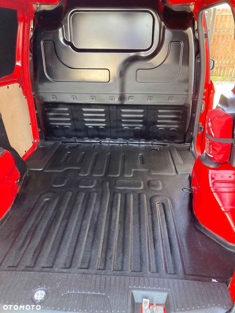 Ford Transit Courier Ambiente - 13