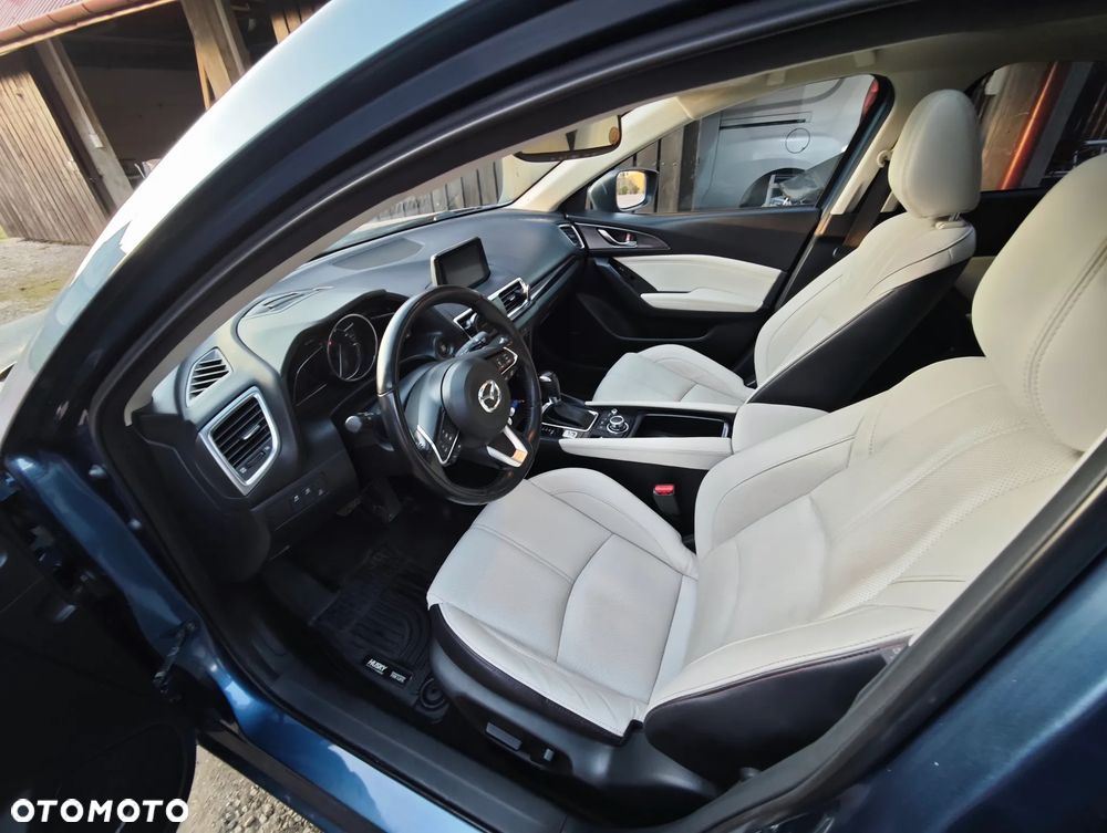 Mazda 3 - 24