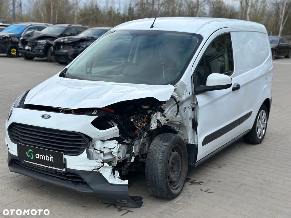 Ford Transit Courier - 3