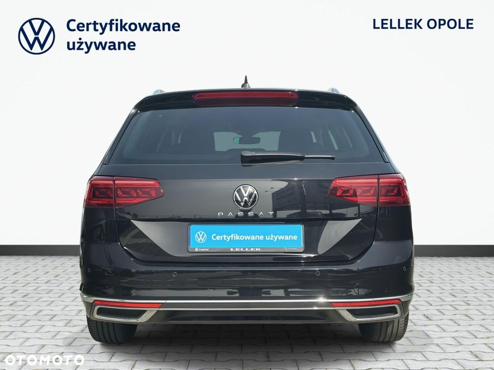 Volkswagen Passat Variant 2.0 TDI SCR Elegance DSG - 8