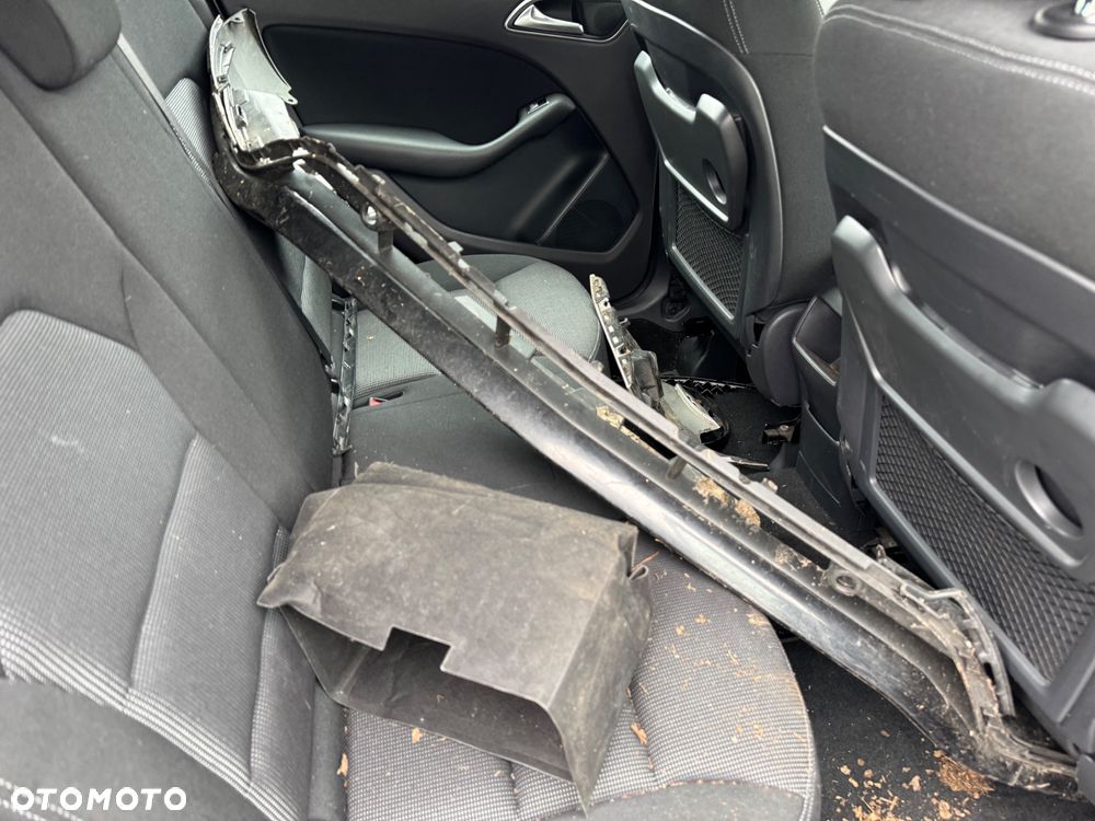 Mercedes-Benz Klasa B 180 BlueEFFICIENCY Edition Style - 17