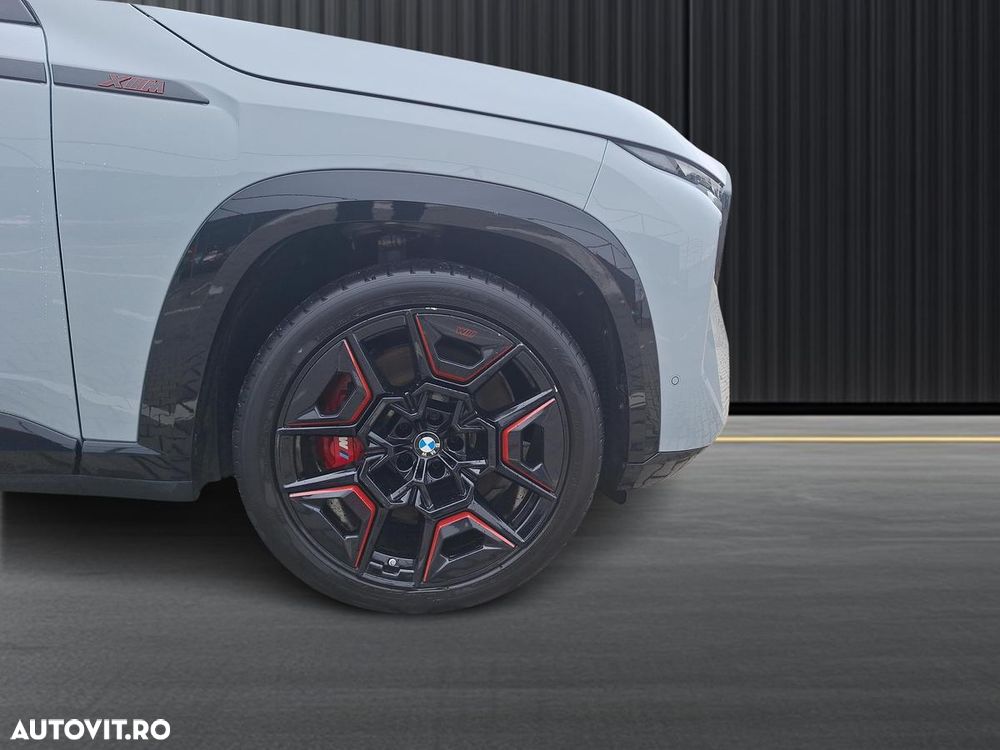 BMW XM - 16