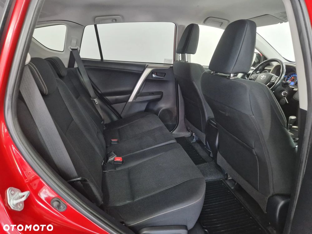 Toyota RAV4 - 8