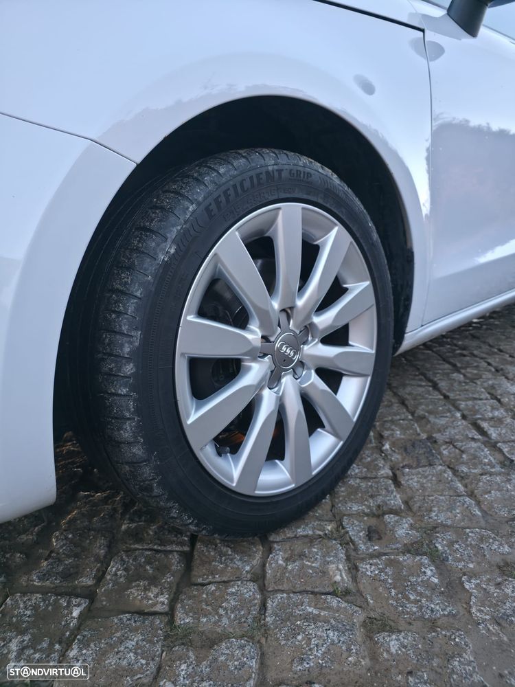 Audi A1 1.6 TDI Ambition - 12