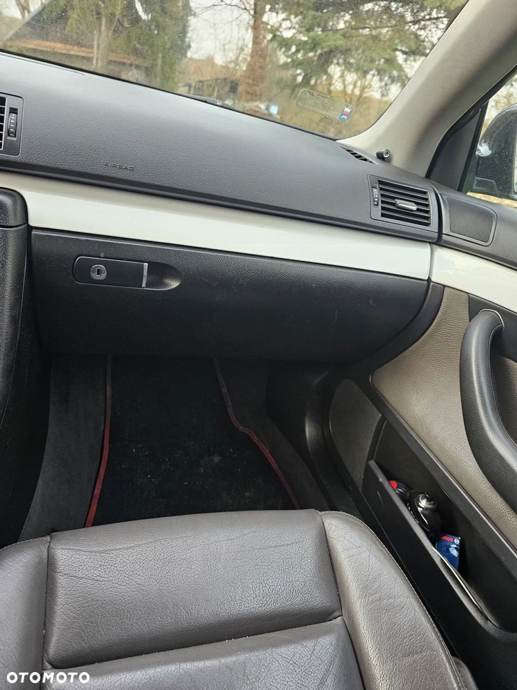 Audi A4 Limousine 1.8T - 29