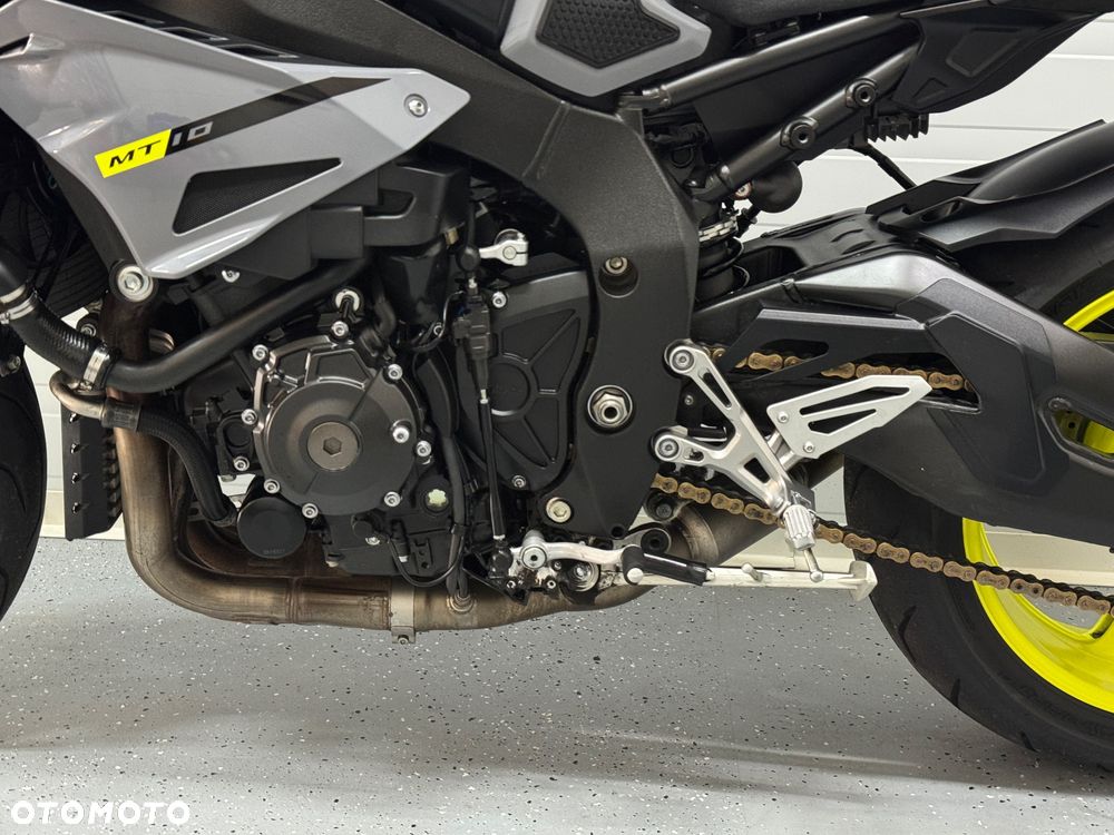 Yamaha MT - 30