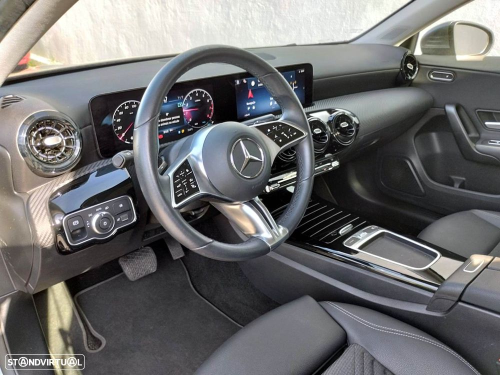 Mercedes-Benz A 200 Standard - 2