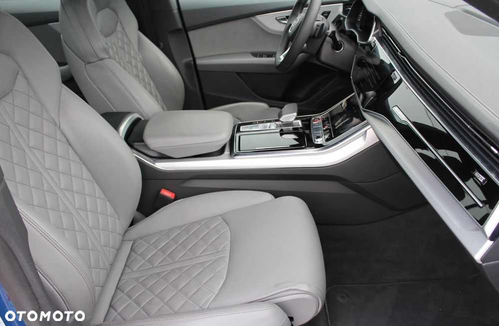 Audi SQ8 - 14