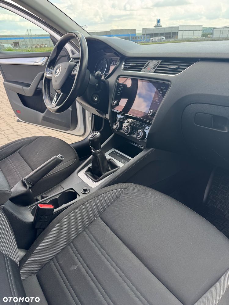 Skoda Octavia 1.5 TSI ACT Ambition - 10