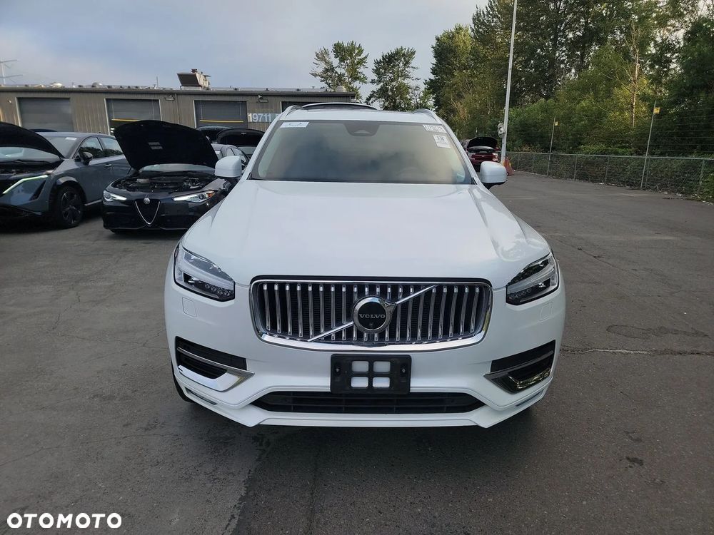 Volvo XC 90 - 3