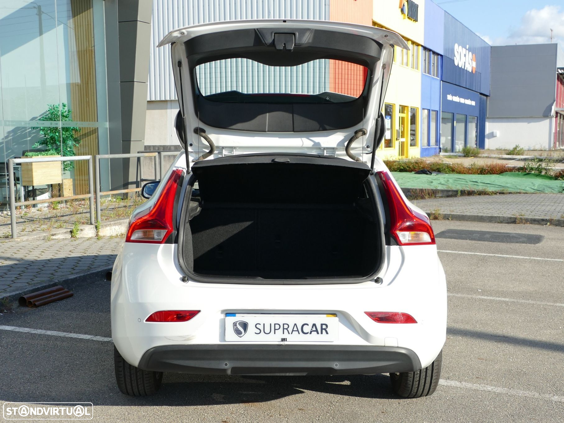 Volvo V40 2.0 D2 Kinetic - 8
