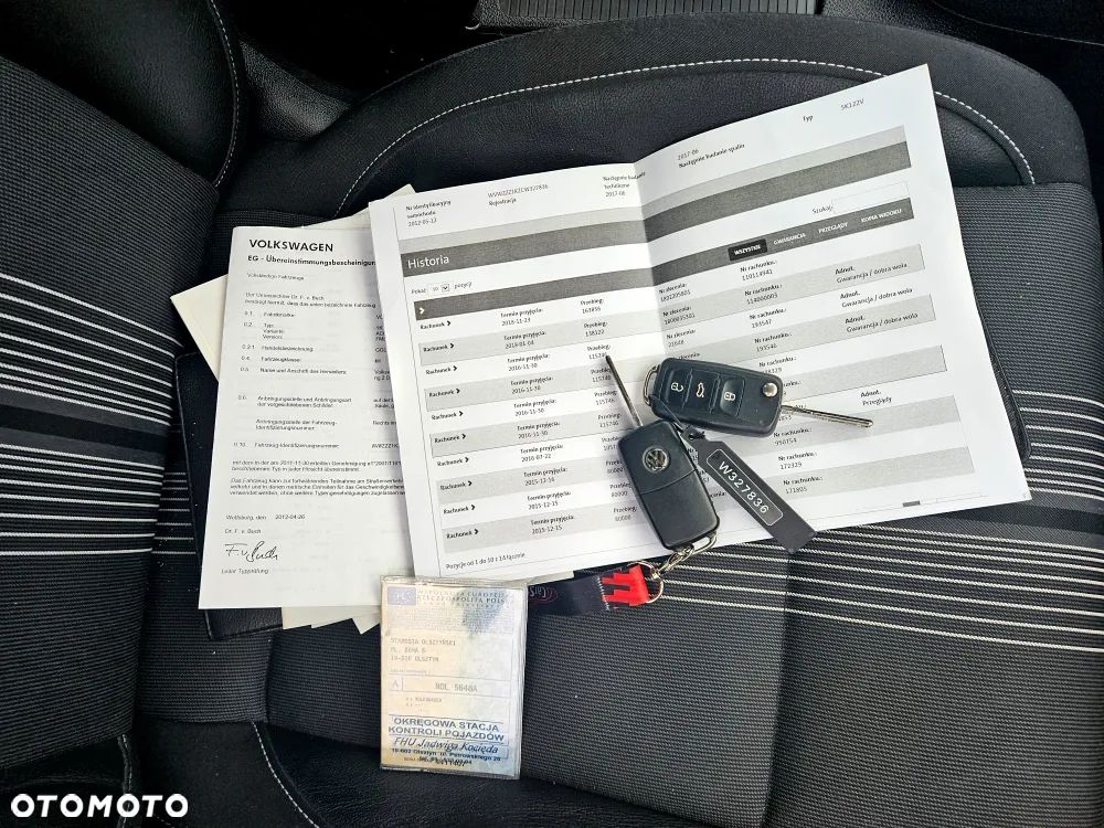 Volkswagen Golf 1.6 TDI DPF BlueMotion Technology MATCH - 39