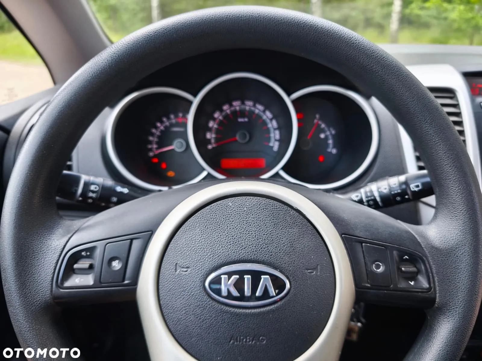 Kia Venga - 7