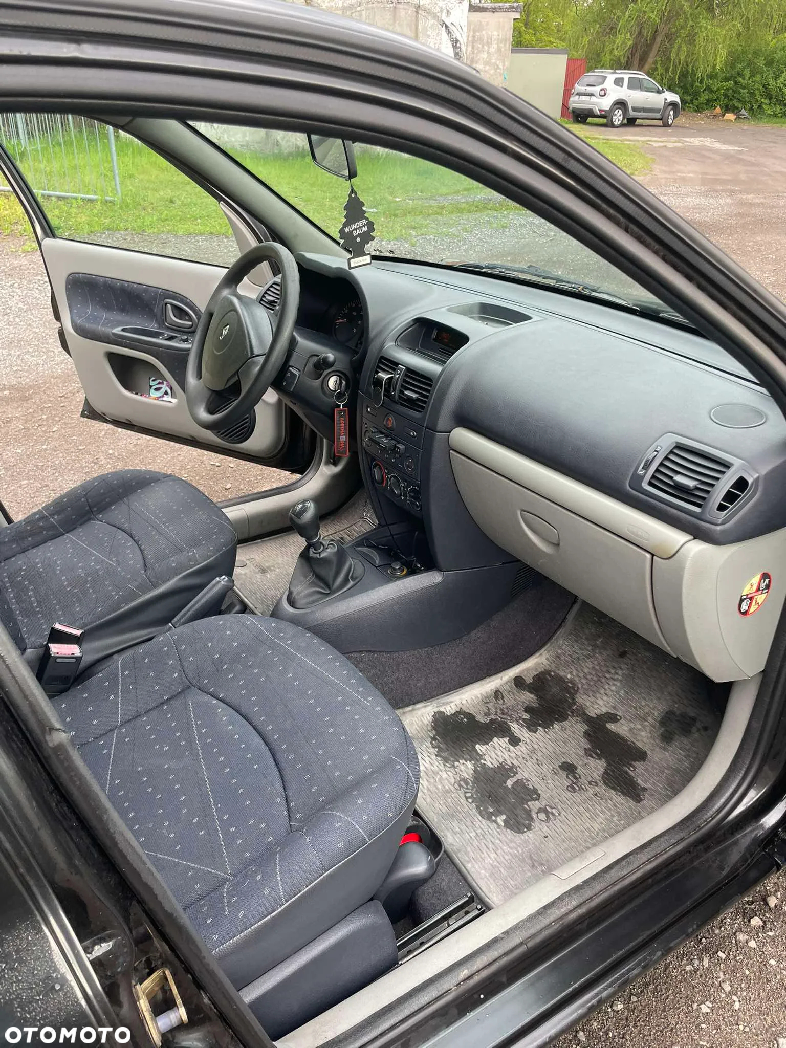 Renault Clio - 15