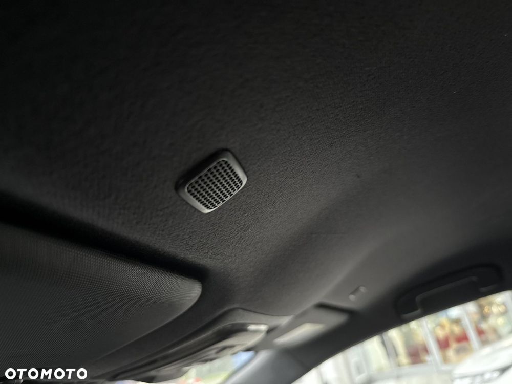 Toyota Corolla 1.8 Hybrid Comfort - 21