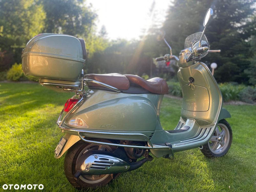 Piaggio Vespa - 4