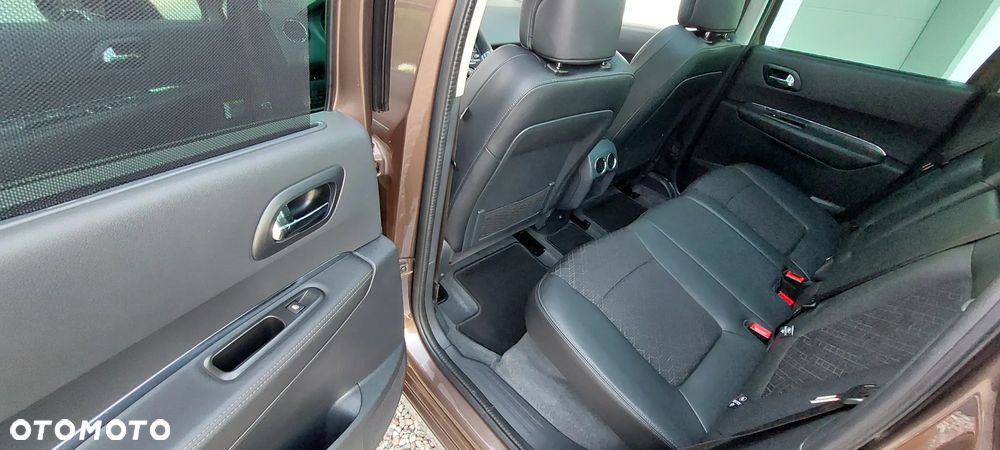 Peugeot 3008 PureTech 130 Stop & Start GPF Allure Business-Paket - 23