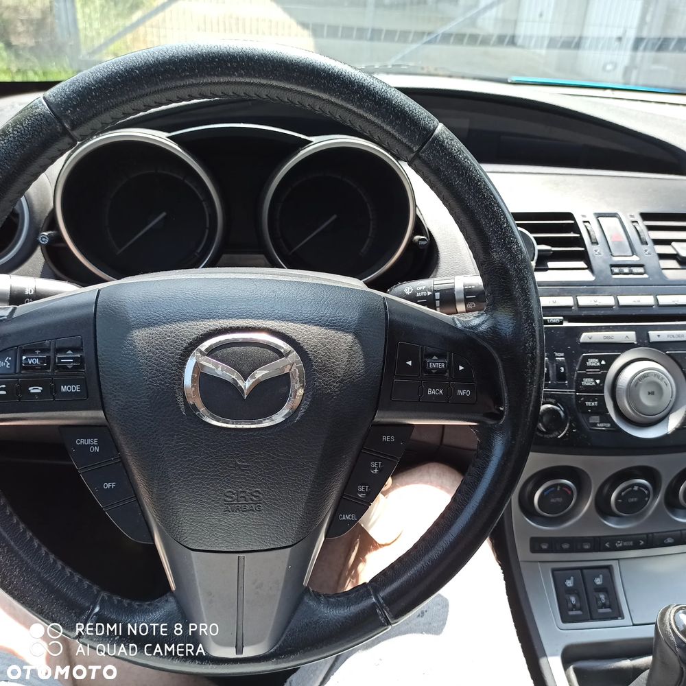 Mazda 3 2.0 Sport - 11