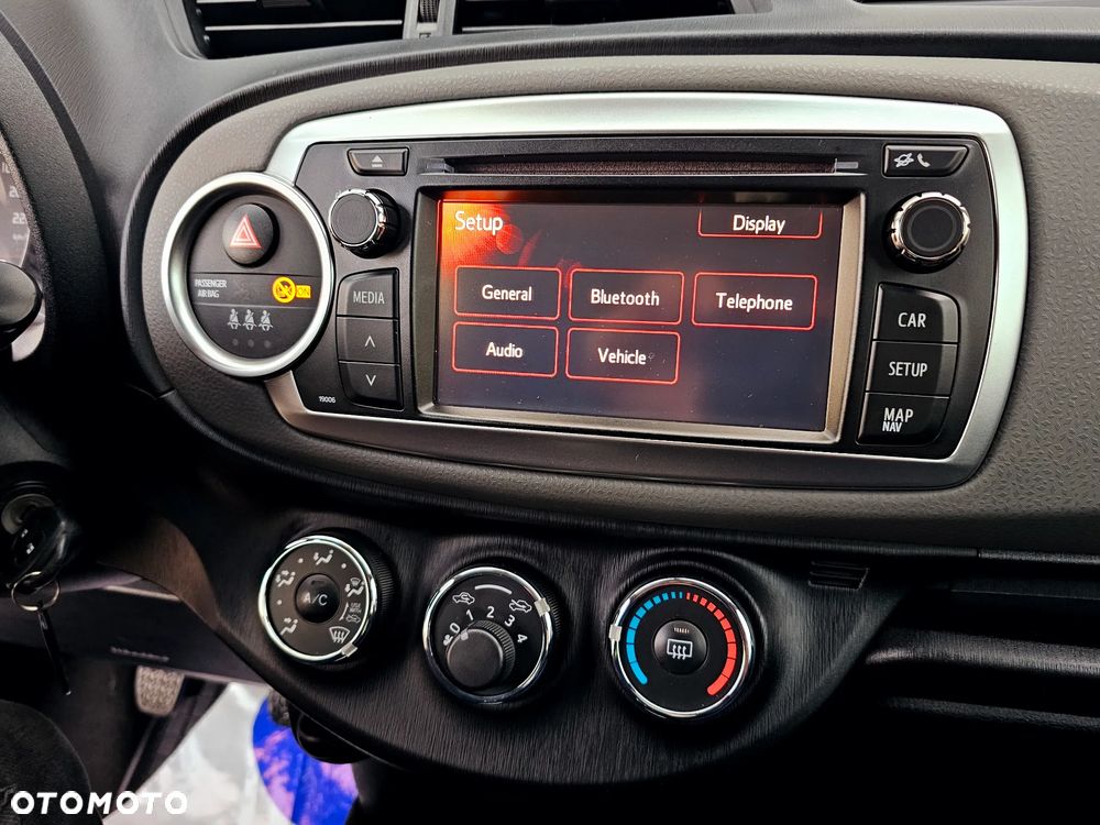 Toyota Yaris 1.33 VVT-i Executive - 34