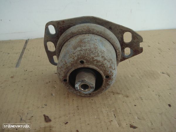 Apoio De Motor Fr Esq  Alfa Romeo Gt (937_) - 2