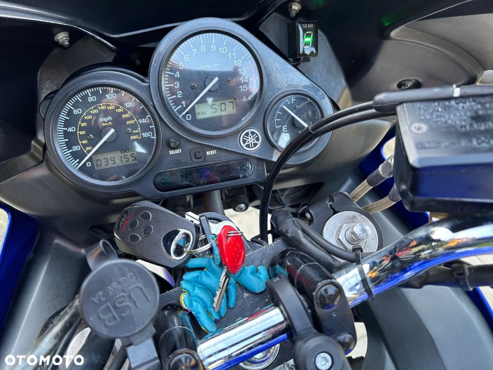 Yamaha FZ6 - 6