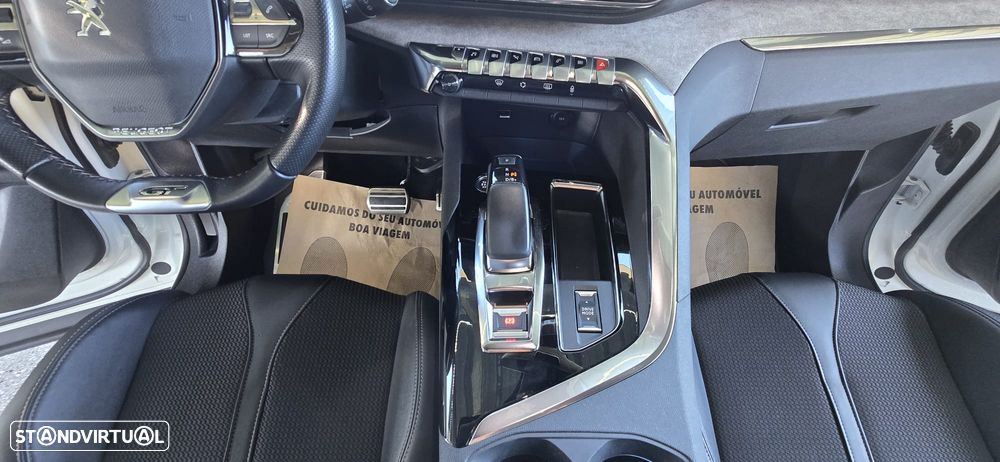 Peugeot 3008 1.6 Hybrid GT Pack e-EAT8 - 18